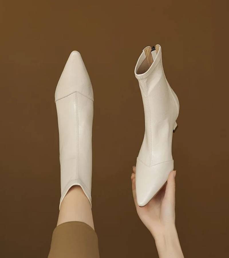 MAISON LUMIÈRE | Bottines en cuir à talon élégant