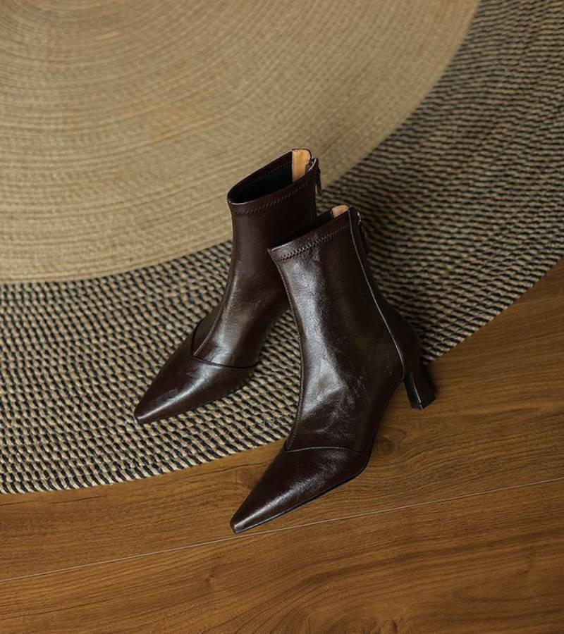 MAISON LUMIÈRE | Bottines en cuir à talon élégant