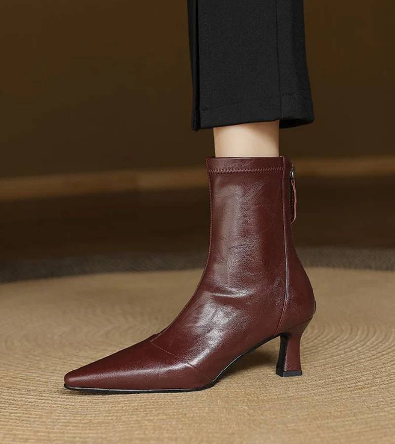 MAISON LUMIÈRE | Bottines en cuir à talon élégant