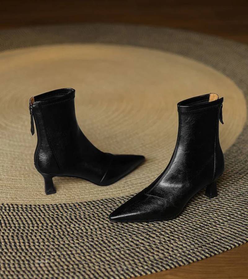 MAISON LUMIÈRE | Bottines en cuir à talon élégant