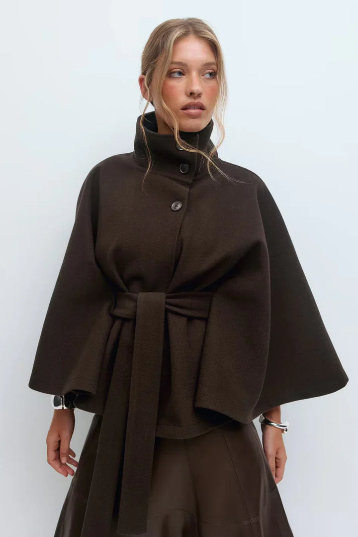 MAISON LUMIÈRE | CAPE JACKET AVEC CEINTURE