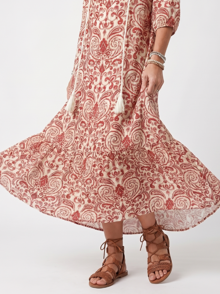 Noelle | Robe midi à imprimé orné et ceinture à pampilles