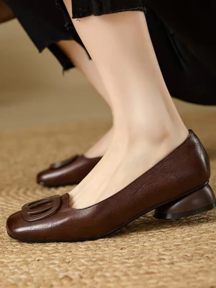 MAISON LUMIÈRE | Ballerines en Cuir Bout Carré Margot