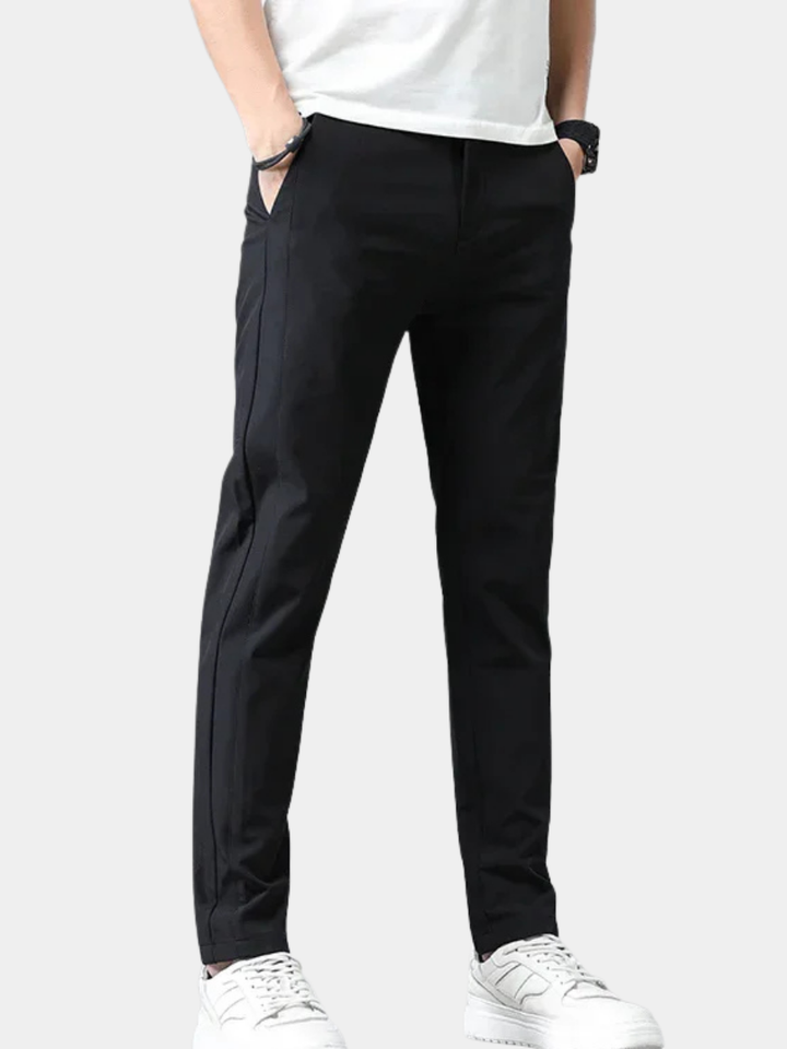 MAISON LUMIÈRE | PANTALON SLIMFIT ULTRA LÉGER POUR L'ÉTÉ ET LE SPORT