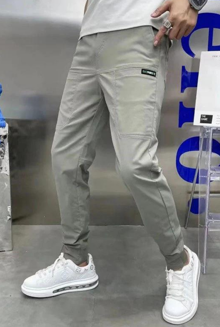 MAISON LUMIÈRE | Pantalon cargo extensible (1+1 GRATUIT!)