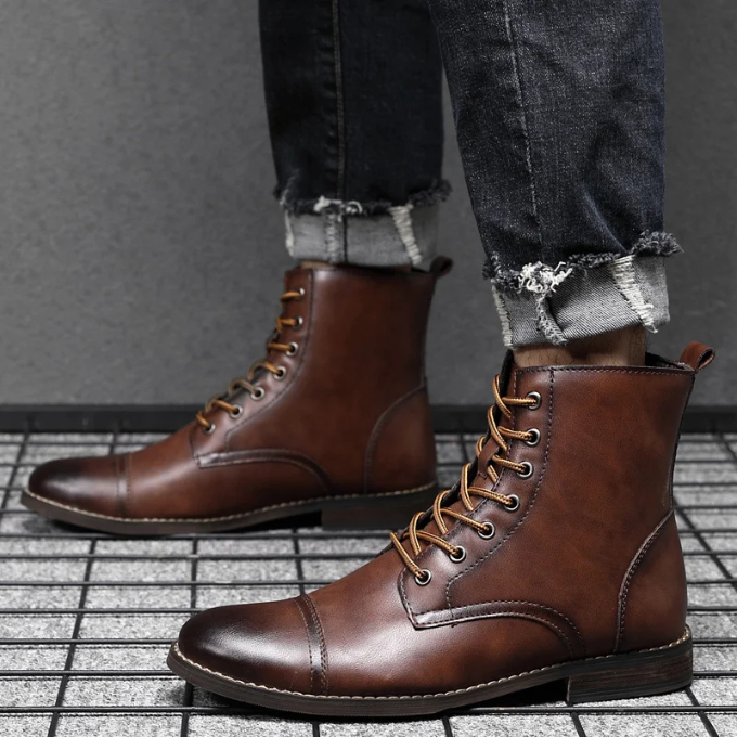 MAISON LUMIÈRE | BOTTES DE VILLE BRUNIES POUR HOMME