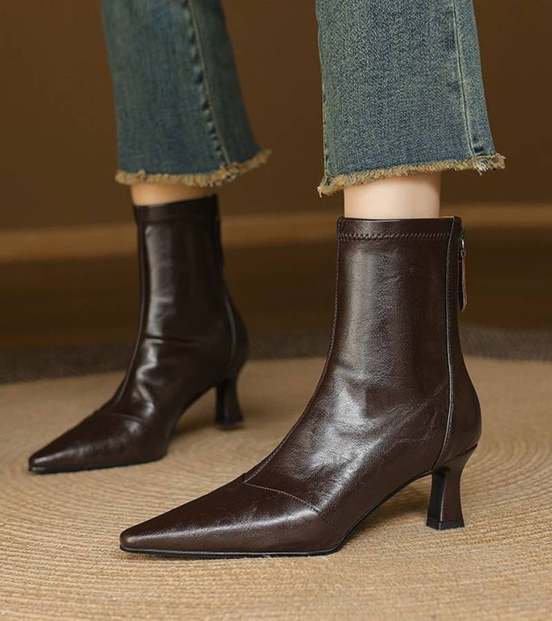 MAISON LUMIÈRE | Bottines en cuir à talon élégant