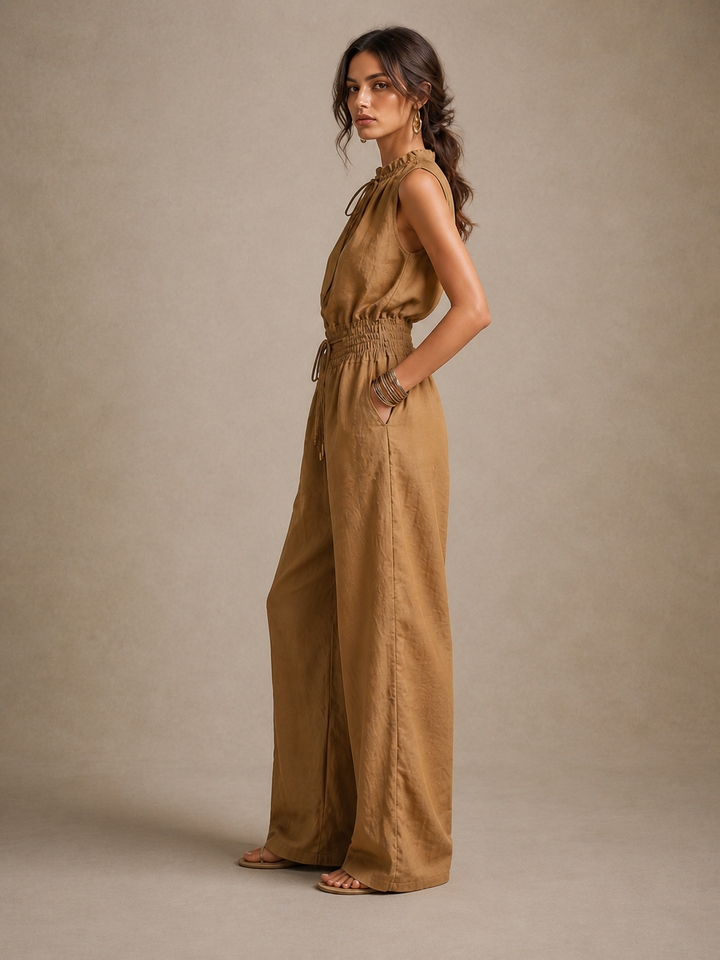 Zenaide | Combinaison couleur camel avec col montant noué et jambes larges
