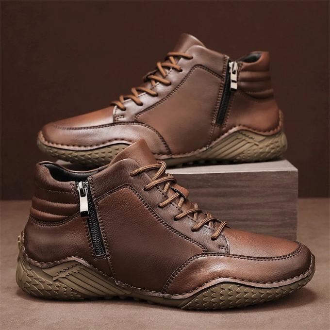 MAISON LUMIÈRE | BOTTES EN CUIR ROBUSTES POUR HOMMES