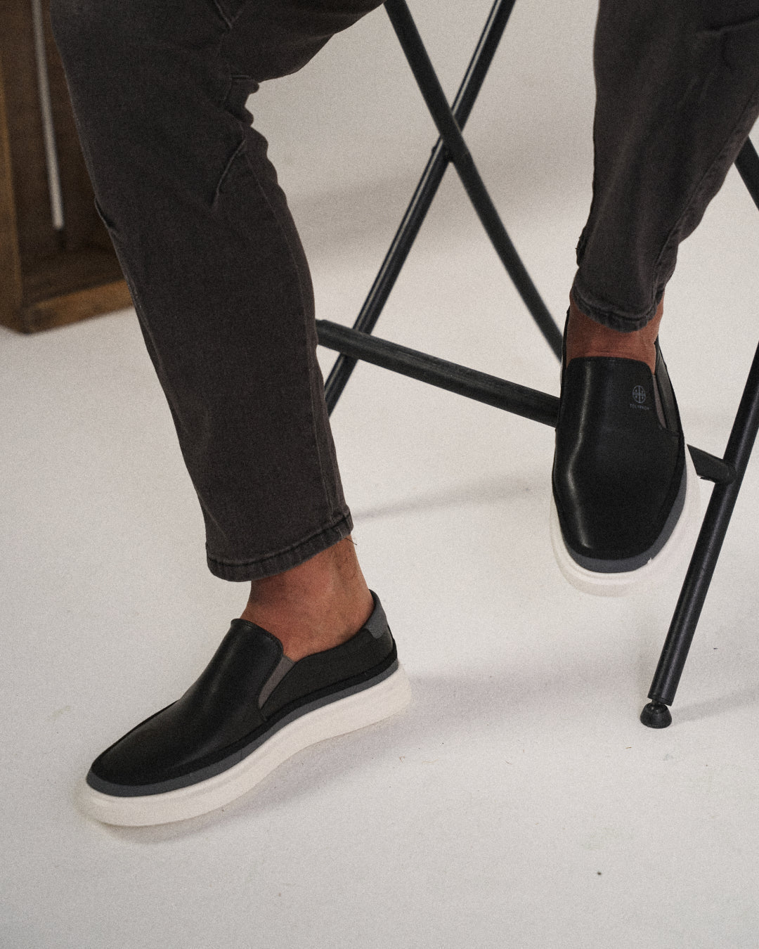 MAISON LUMIÈRE | CHAUSSURES À ENFILER MODERNES POUR HOMMES