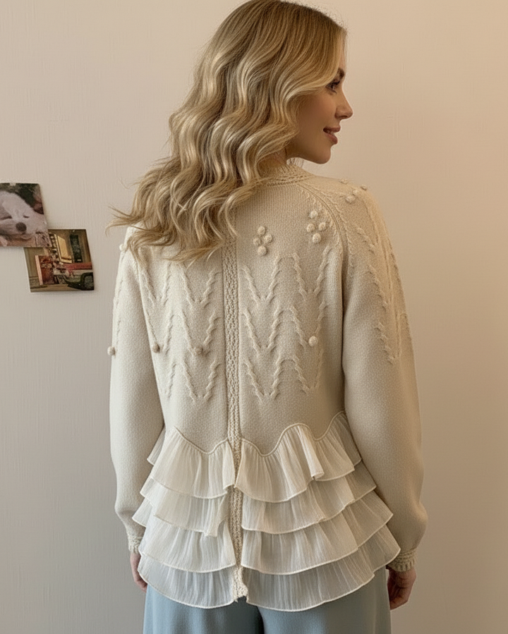 MAISON LUMIÈRE | CARDIGAN ÉLÉGANT EN MAILLE AVEC VOLANTS