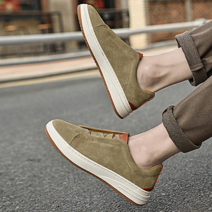 MAISON LUMIÈRE | CHAUSSURES SLIP-ON EN DAIM POUR HOMME