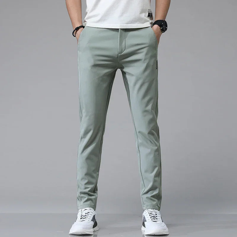 MAISON LUMIÈRE | PANTALON SLIMFIT ULTRA LÉGER POUR L'ÉTÉ ET LE SPORT