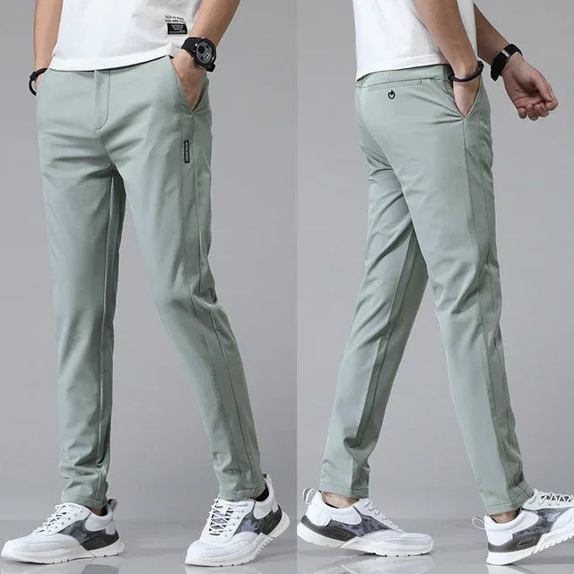 MAISON LUMIÈRE | PANTALON SLIMFIT ULTRA LÉGER POUR L'ÉTÉ ET LE SPORT