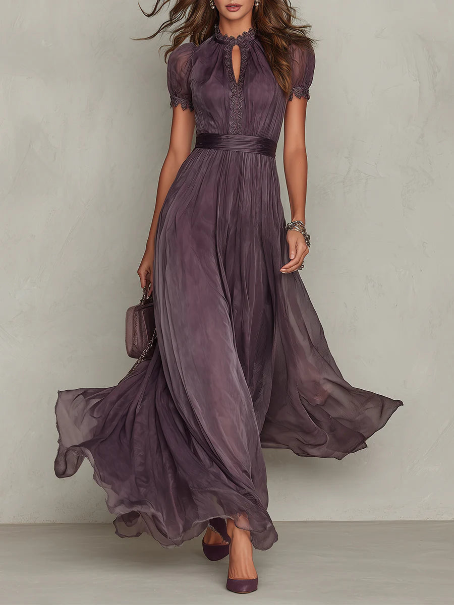 Flavia - Robe longue violette avec un décolleté en forme de clé pour femme