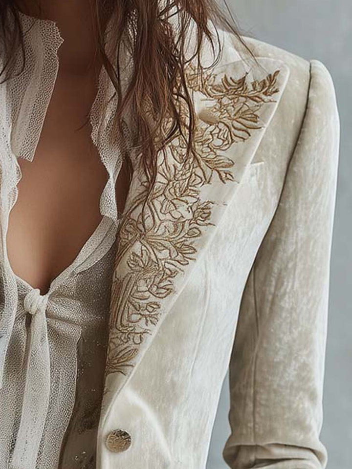Cordelia | Blazer ajusté brodé ivoire