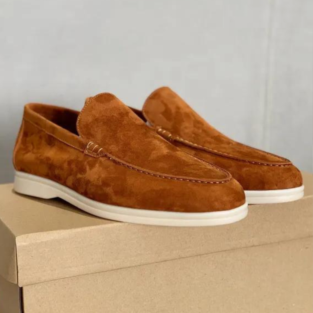 MAISON LUMIÈRE | Mocassins en suède élégant