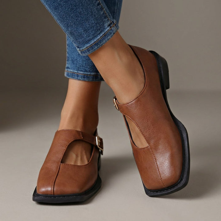 MAISON LUMIÈRE | Mary Janes à Bride Chloé