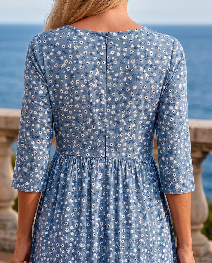 Robe midi fleurie Bleu Prairie à porter facilement